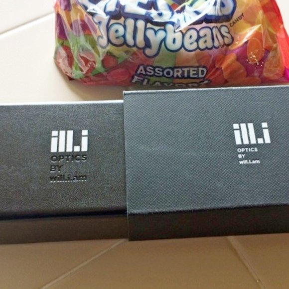 ill.i Optics by Will.I.Am unisex gold metal gold mirrored lens large sunglasses - Picture 9 of 9